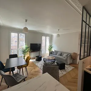 Apartment De, Paris