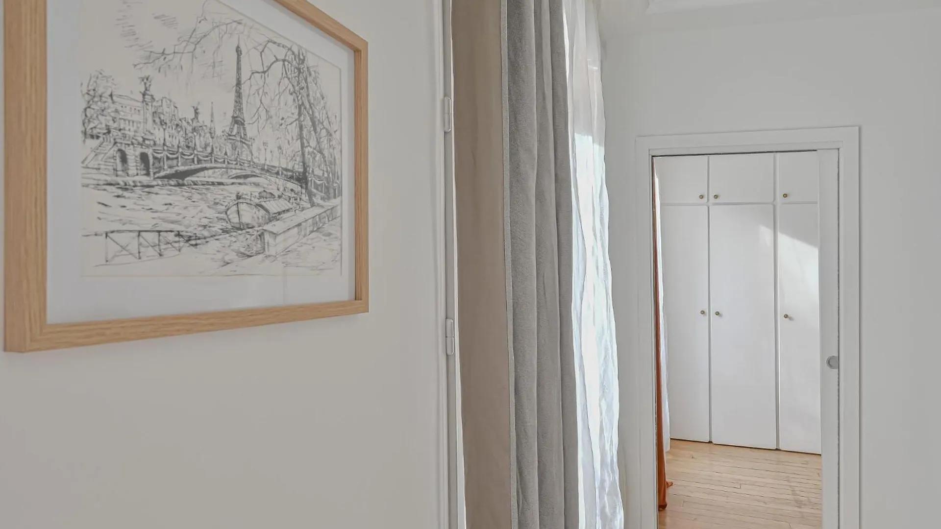 Ferienwohnung Le Poetique Niche Au Pied Du Sacre-Coeur Paris Apartment