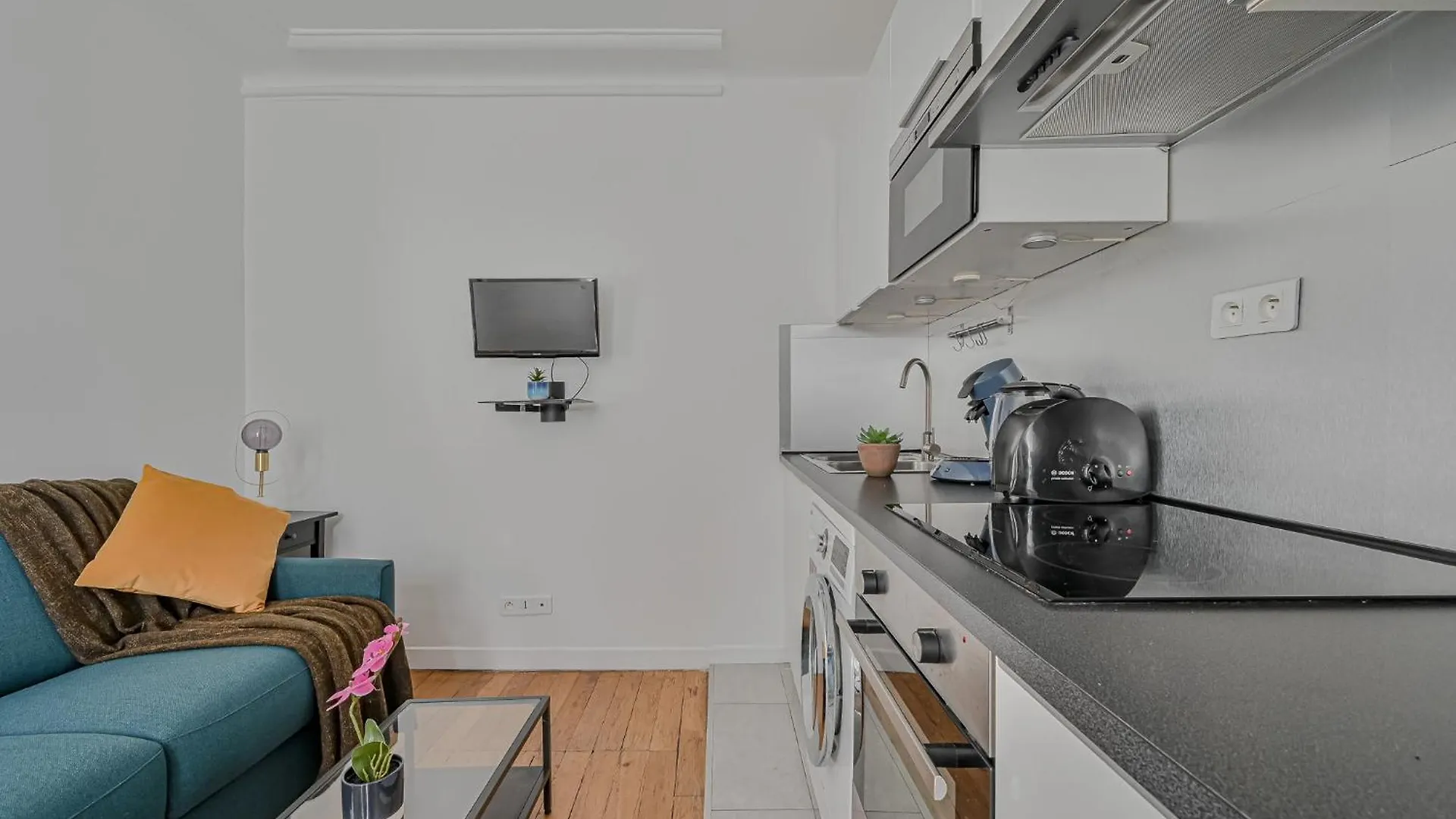 Ferienwohnung Le Poetique Niche Au Pied Du Sacre-Coeur Paris