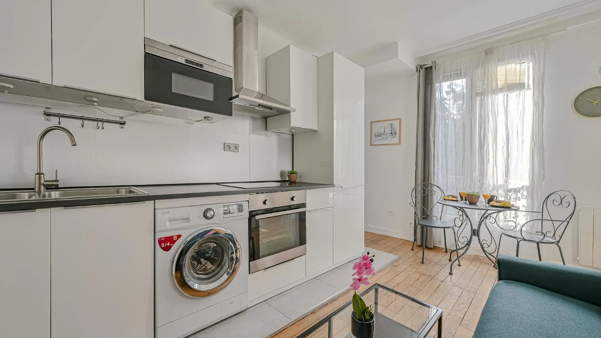 Apartment Ferienwohnung Le Poetique Niche Au Pied Du Sacre-Coeur Paris
